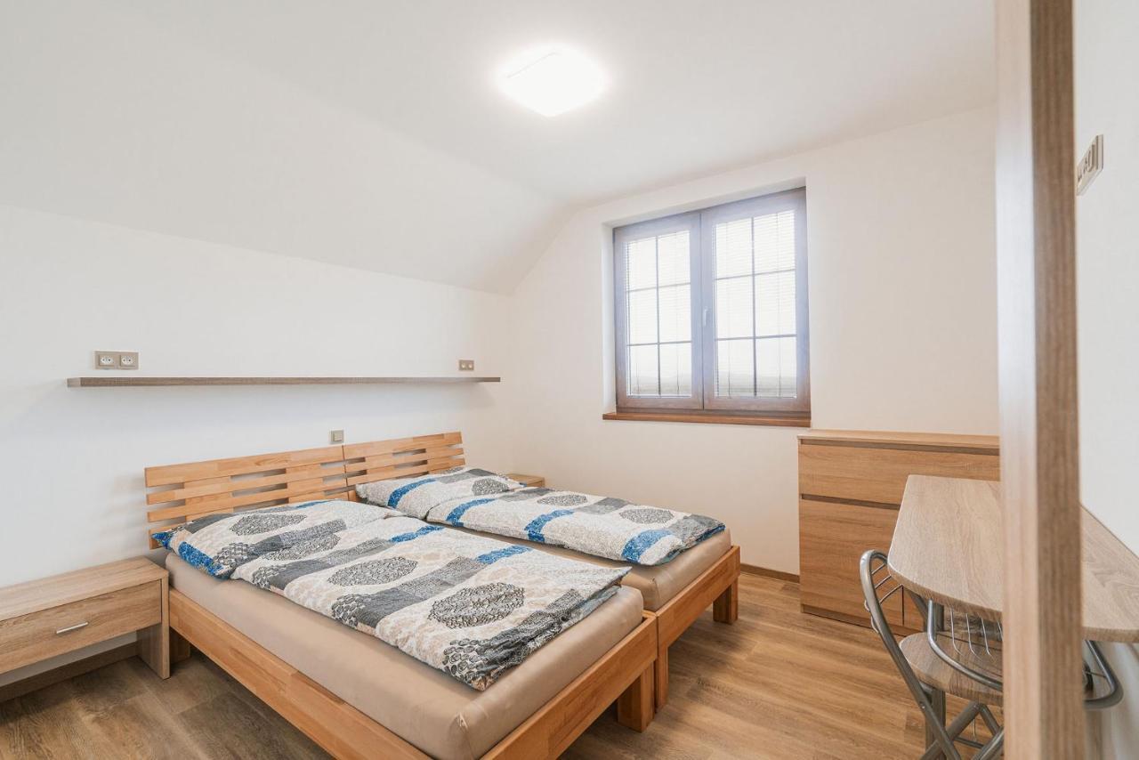 Penzion Dvojka Velké Bílovice Buitenkant foto